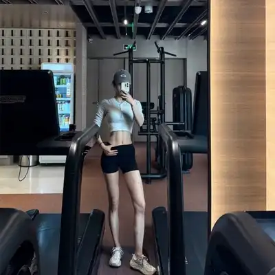汪怡一
